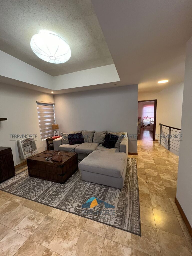 d2c2342b-5da1-4bc2-bd7e-131899bb201c