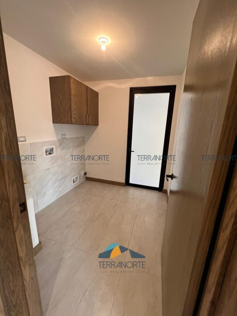 d61cb727-fde1-4efd-b566-d8914b654d3f