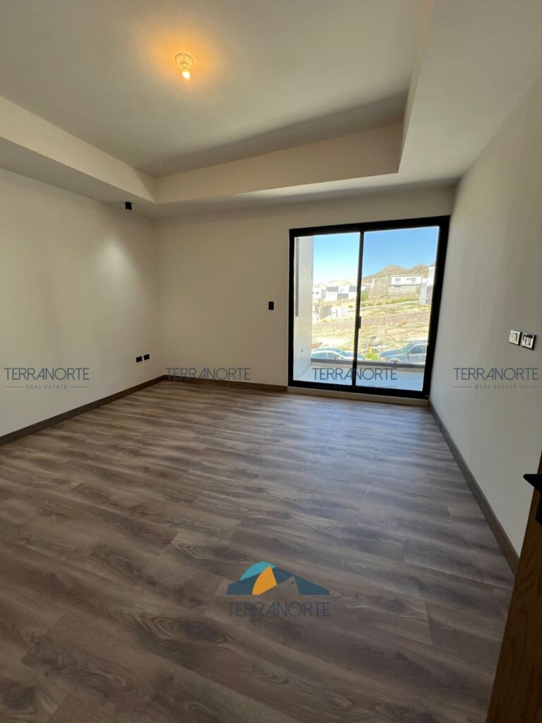 df05d0d1-2981-41f0-88de-3a8bef91518f