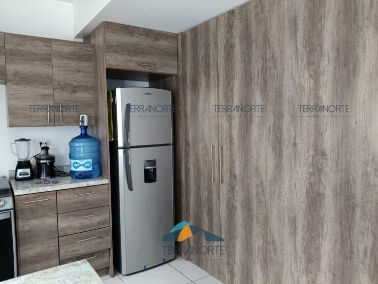 e2cee3c8-596c-415d-94d5-1ebc8526becc