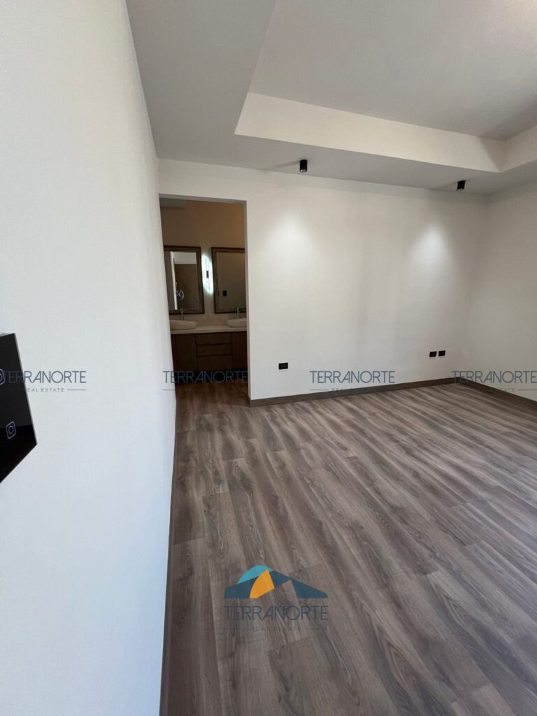 ee8b83ae-f238-41a5-974e-53af3c07489c