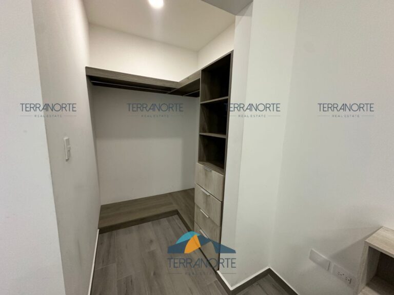 5a0a7774-b6c2-4829-8961-dd384689cf80