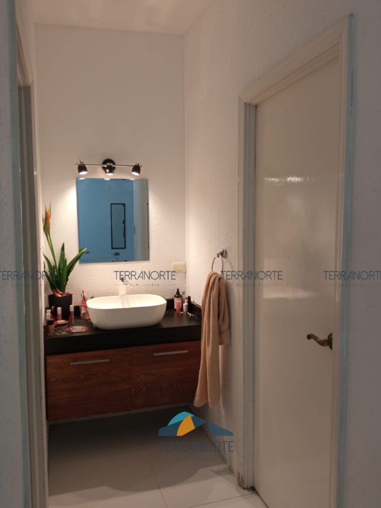 6ce09031-81e3-4fb6-b1bd-6922c8f7b441