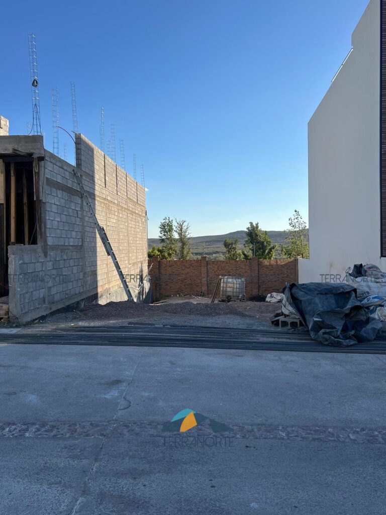 7a4c95d6-e6ea-4ebe-a5d5-1423373ea751