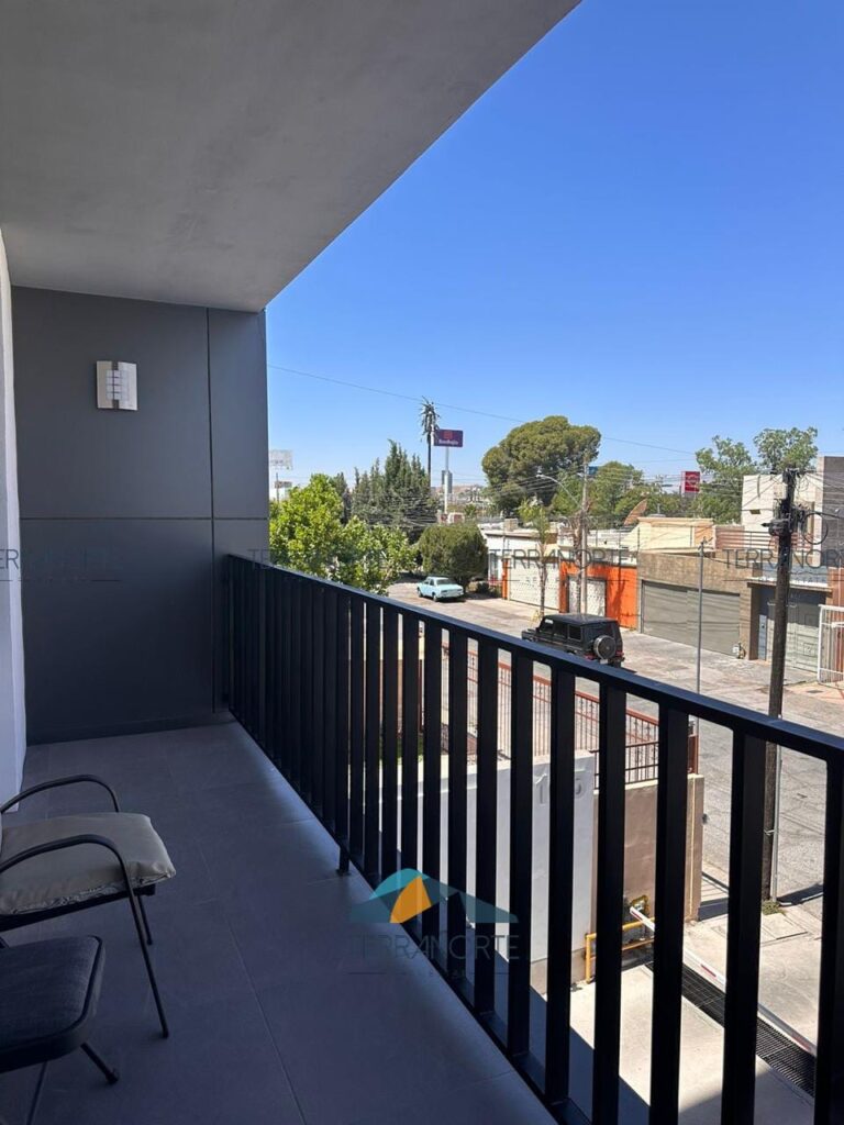 e6bb4df6-0588-490a-ad00-1a15c82df301