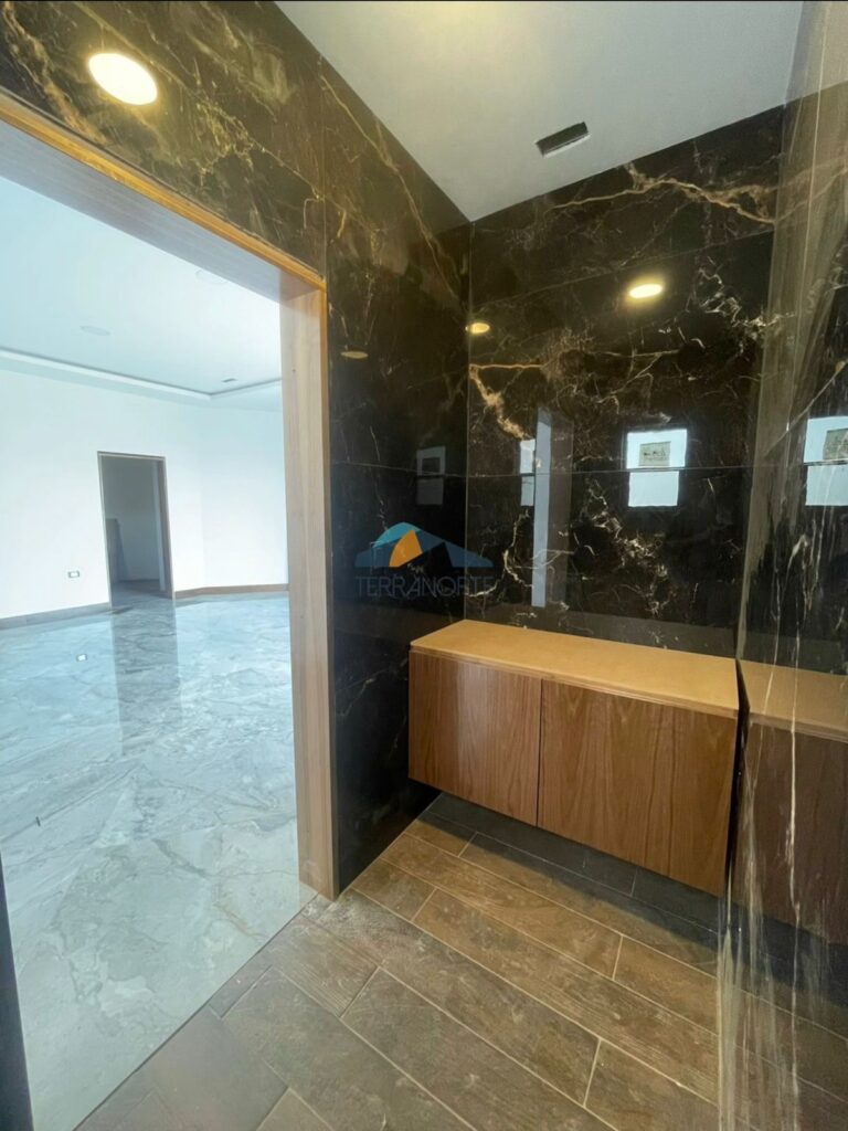 b9919f6b-97e1-4e5f-b060-b2e14a5443ce